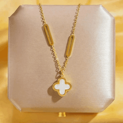 Golden Necklace Design - Image 2